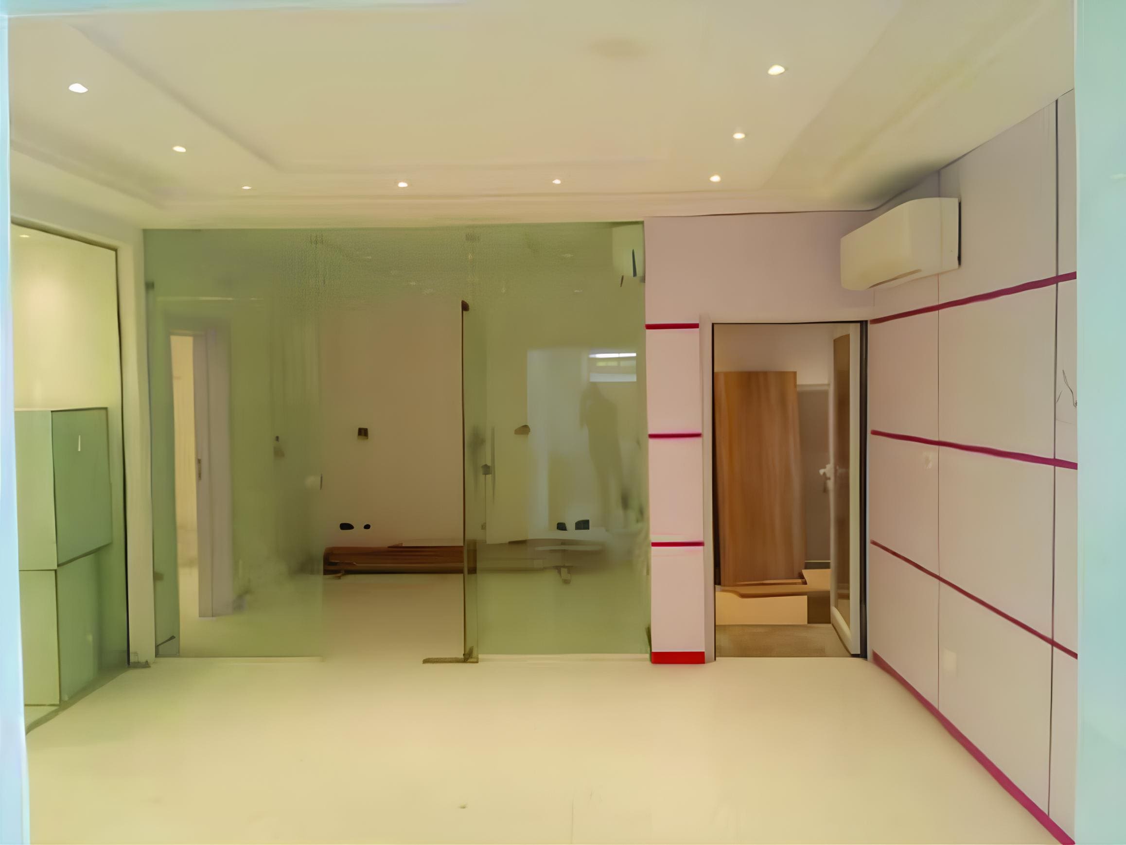 The Breast & Gynae Centre